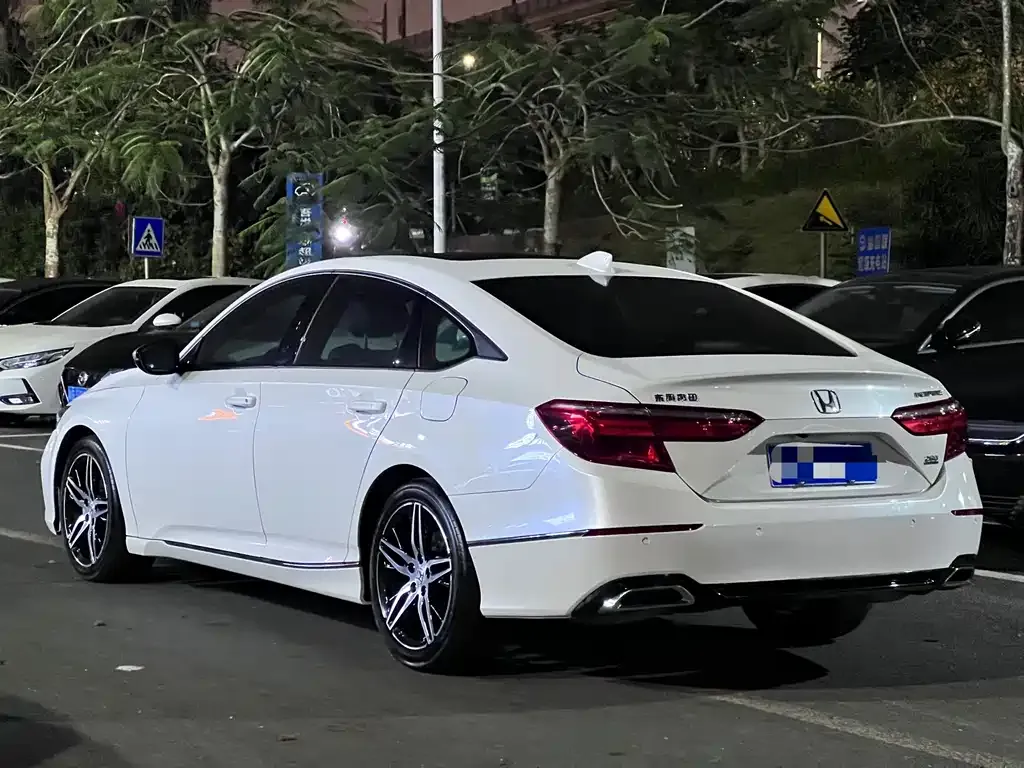 Honda Inspire 2023 из CN, фото 5