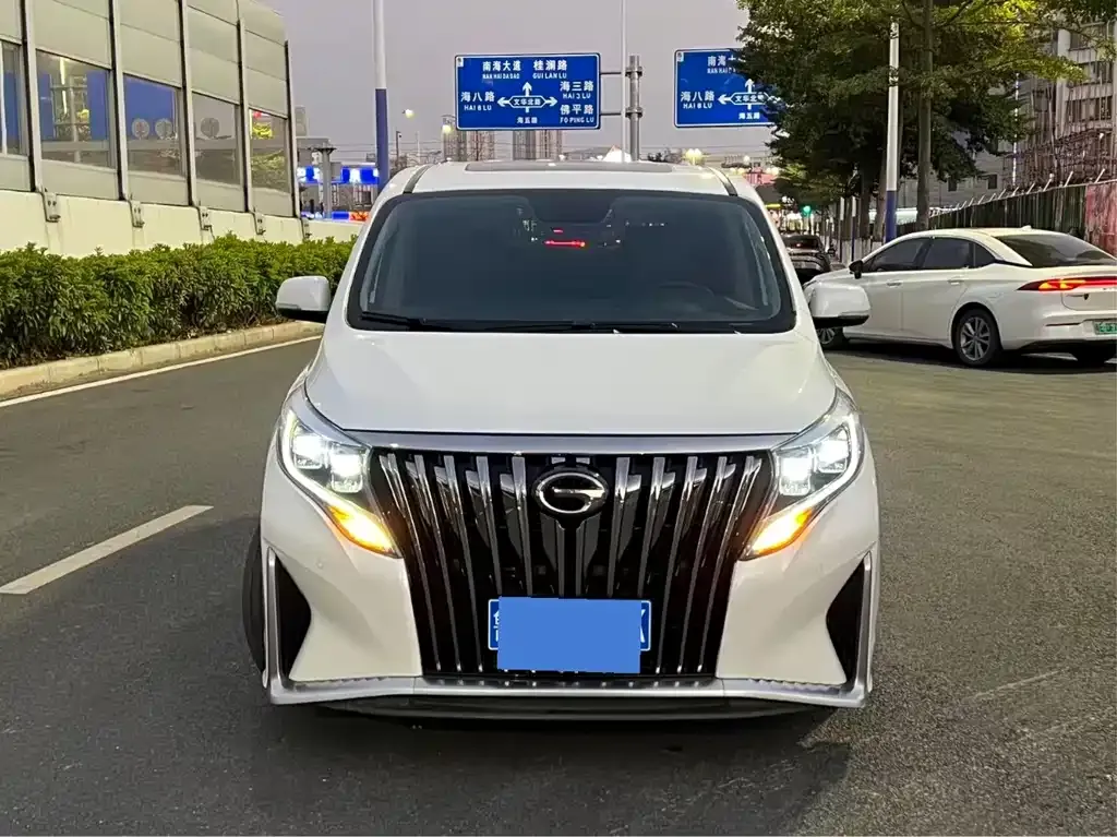 GAC Motor Trumpchi M8 — фото 8