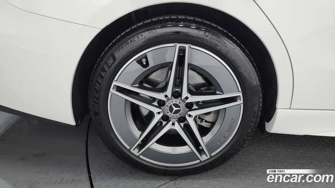 Mercedes-Benz C-Class 2025 из KR, фото 9