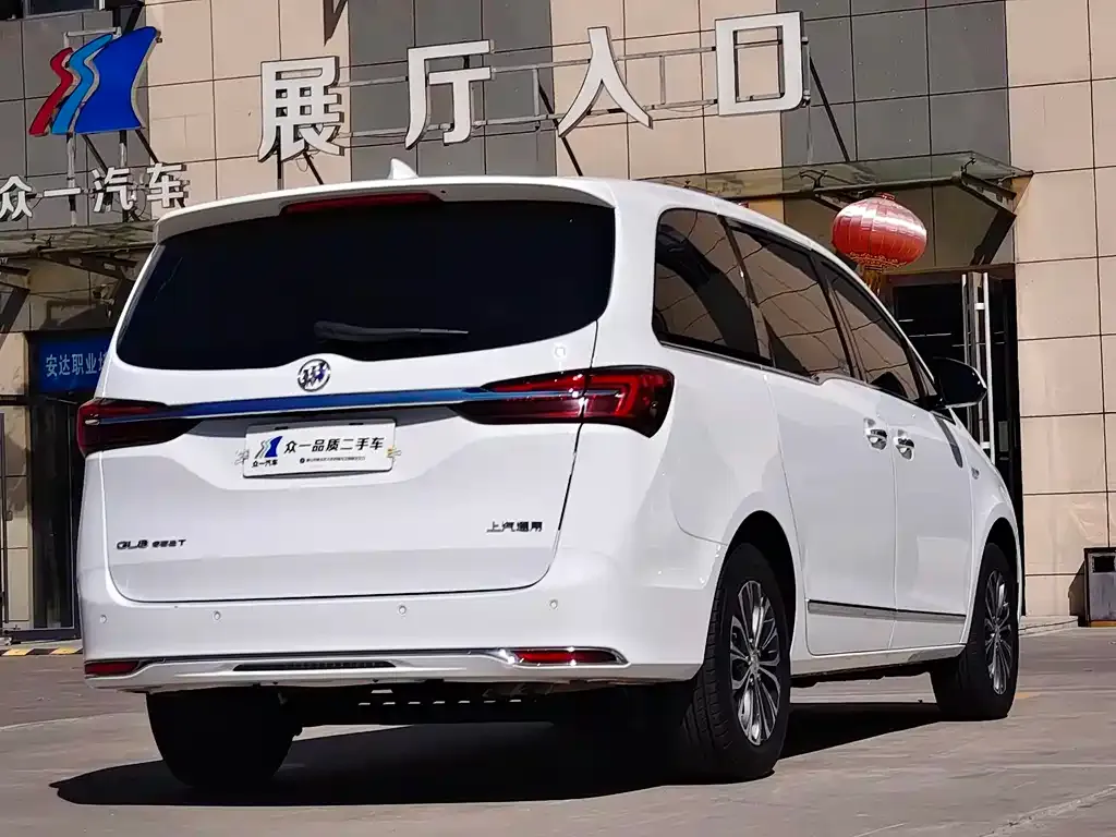Buick GL8 2021 из CN, фото 2