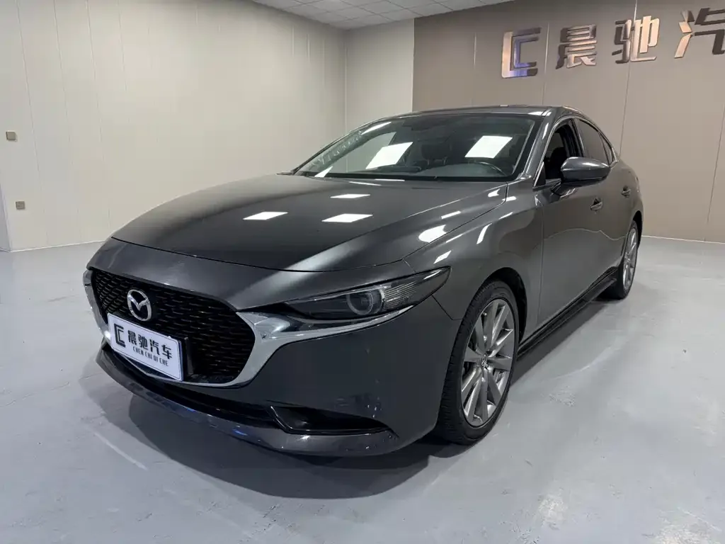 Mazda 3 Axela 2022 из CN, фото 1
