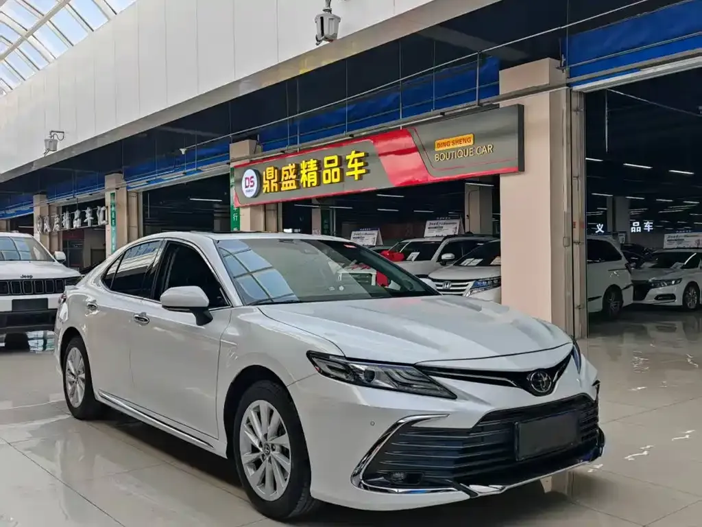 Toyota Camry 2023 из CN, фото 10