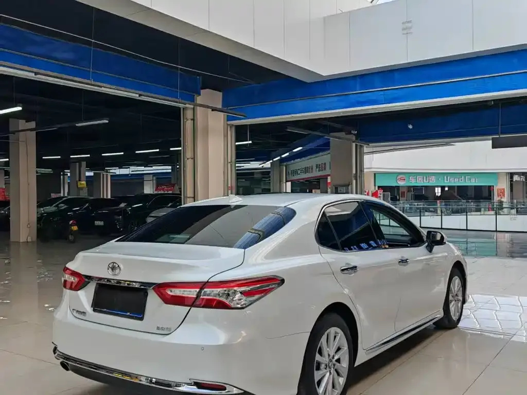 Toyota Camry 2023 из CN, фото 9