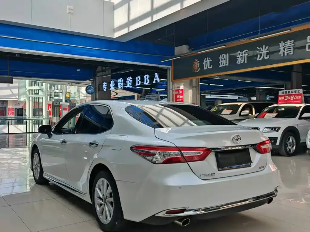 Toyota Camry 2023 из CN, фото 4