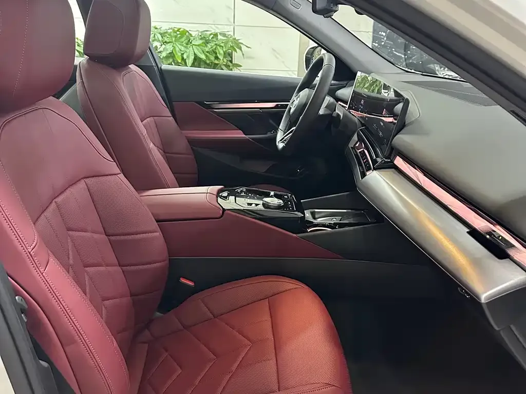 BMW i5 2026 из CN, фото 5