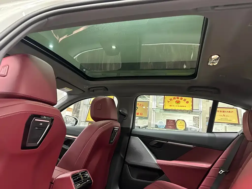 BMW i5 2026 из CN, фото 3