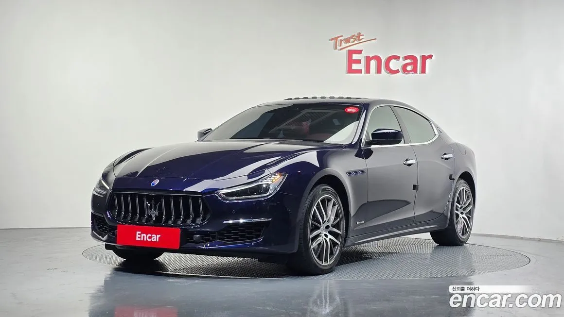 Maserati Ghibli — фото 1