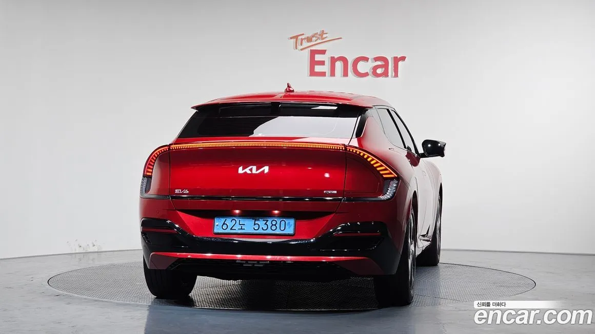 Kia EV6 — фото 6