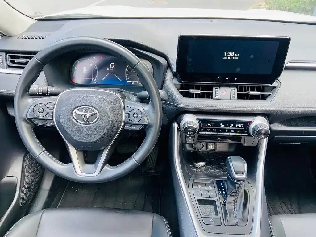 Toyota Wildlander 2023 из CN, фото 3