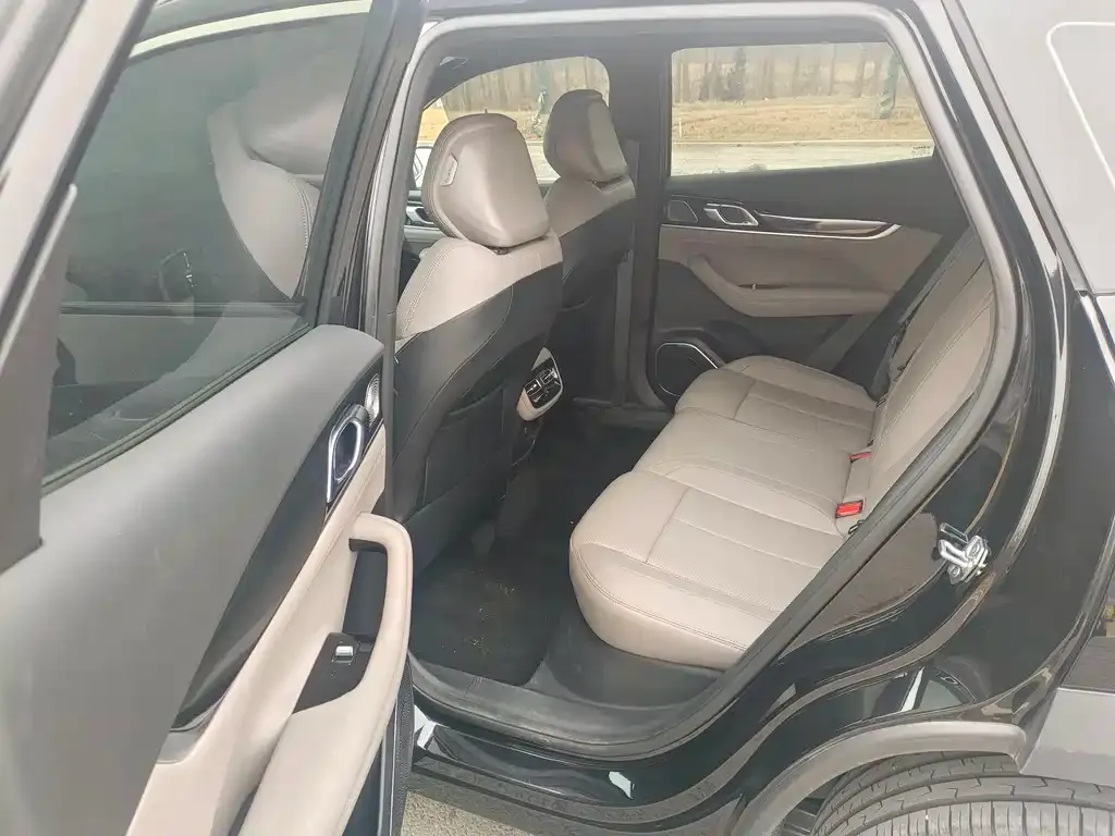 Geely Boyue L 2025 из CN, фото 5