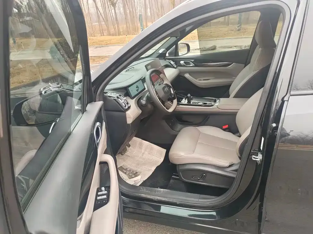 Geely Boyue L 2025 из CN, фото 4
