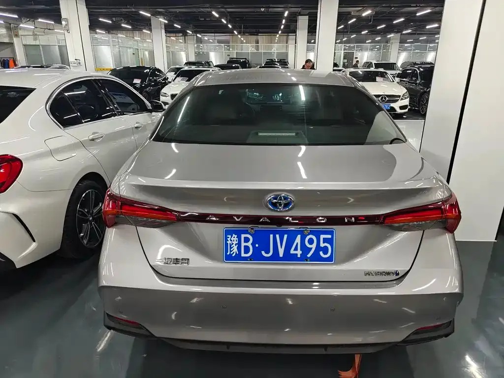Toyota Avalon 2022 из CN, фото 2
