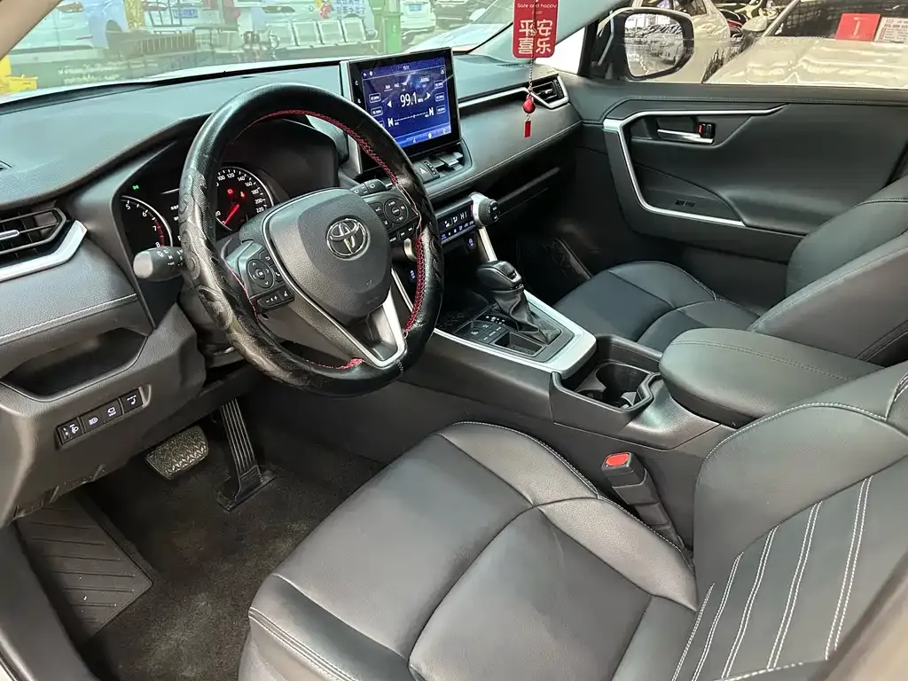 Toyota Wildlander 2022 из CN, фото 10