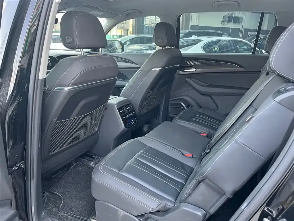 Audi Q6 2023 из CN, фото 6