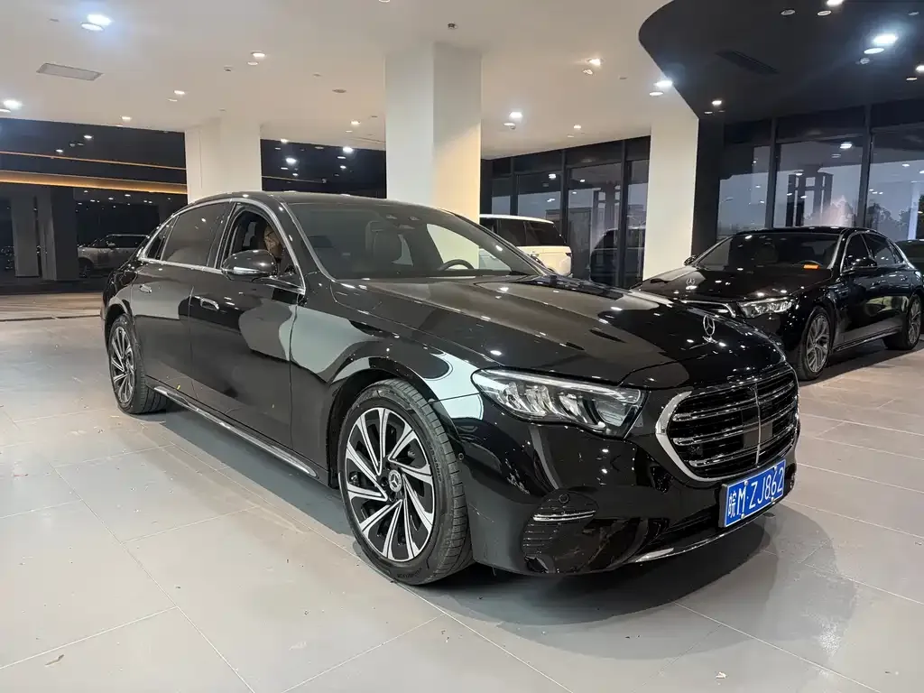 Mercedes-Benz E-Class 2024 из CN, фото 3