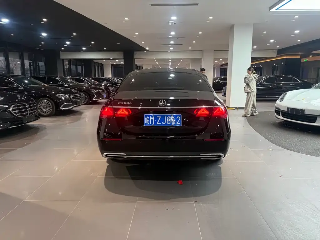 Mercedes-Benz E-Class 2024 из CN, фото 2