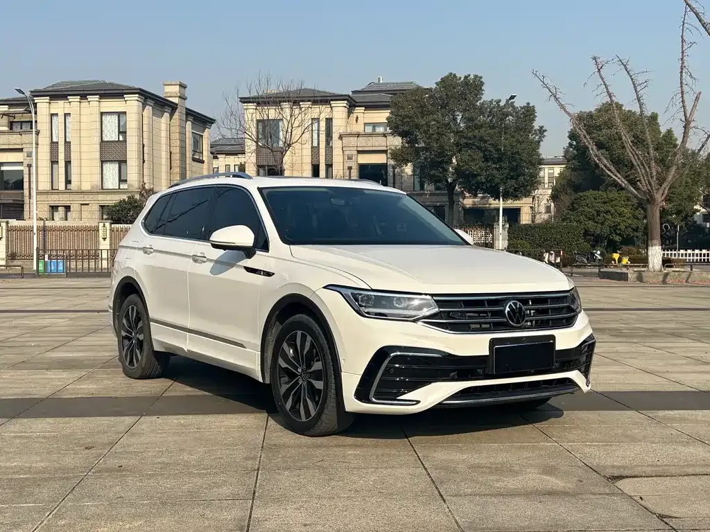 Volkswagen Tiguan L 2022 из CN, фото 8