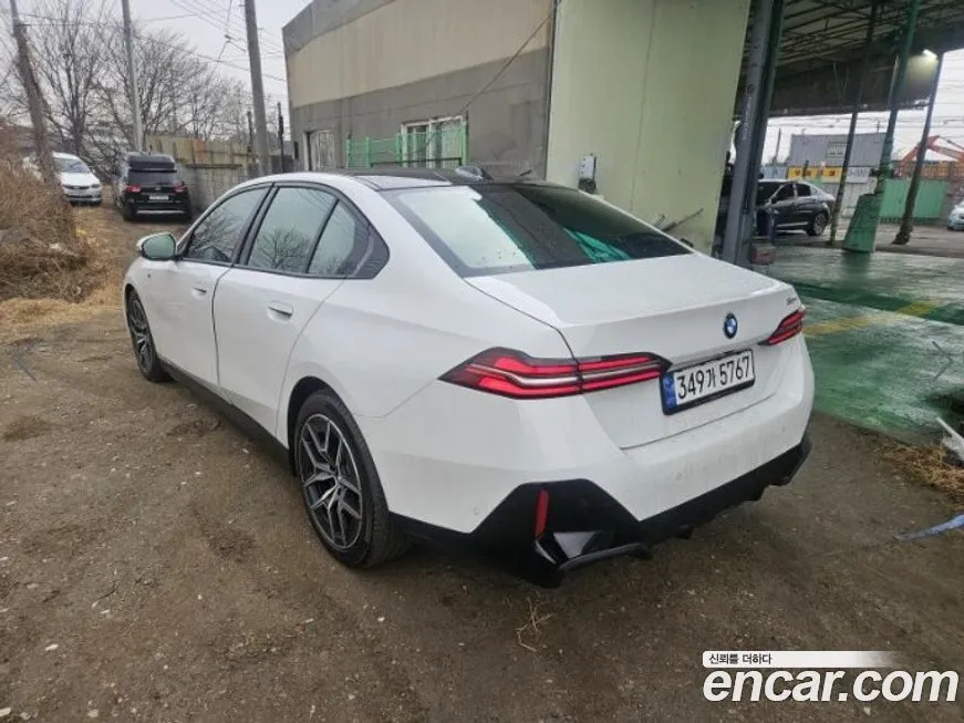 BMW 5-Series 2024 из KR, фото 7
