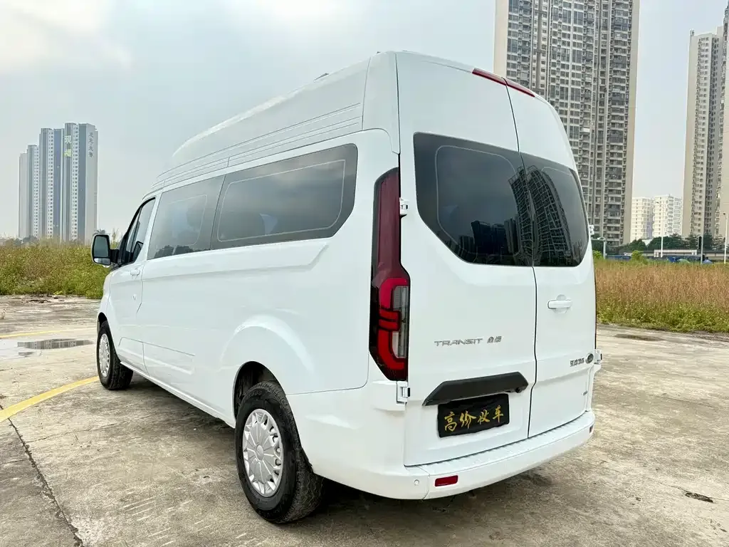 Ford Transit 2023 из CN, фото 6