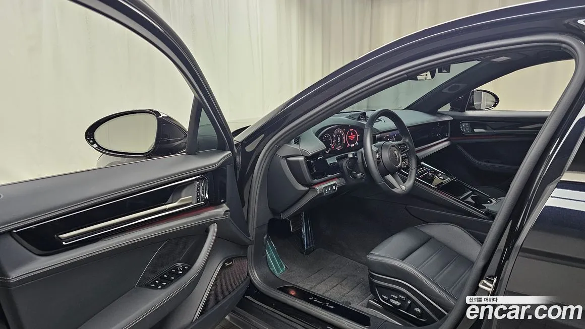 Porsche Panamera 2025 из KR, фото 7