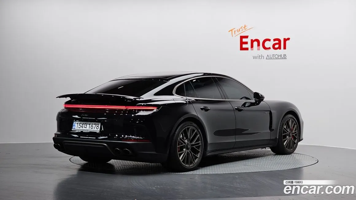 Porsche Panamera 2025 из KR, фото 4