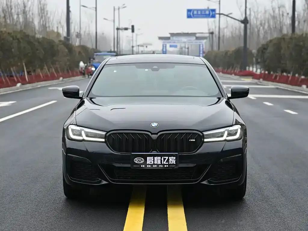 BMW 5 Series — фото 4