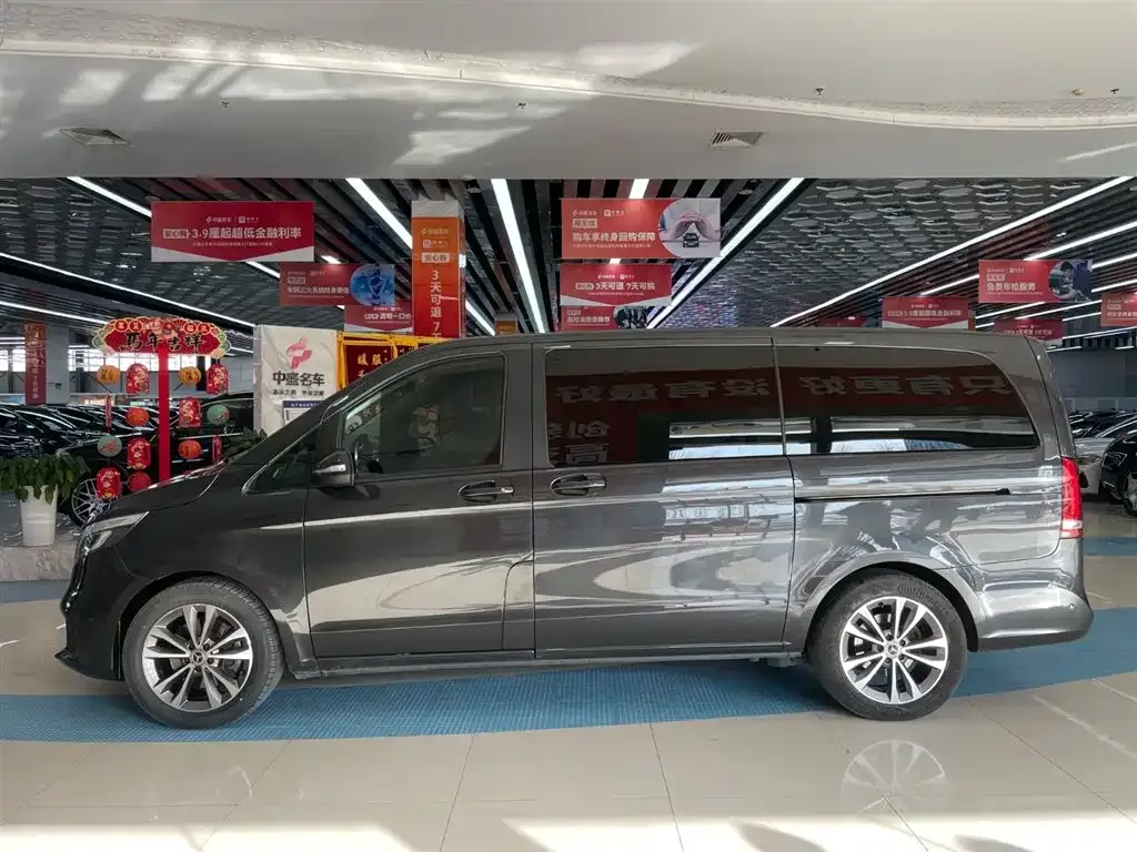 Mercedes-Benz V-Class 2022 из CN, фото 7