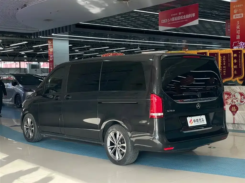 Mercedes-Benz V-Class 2022 из CN, фото 4