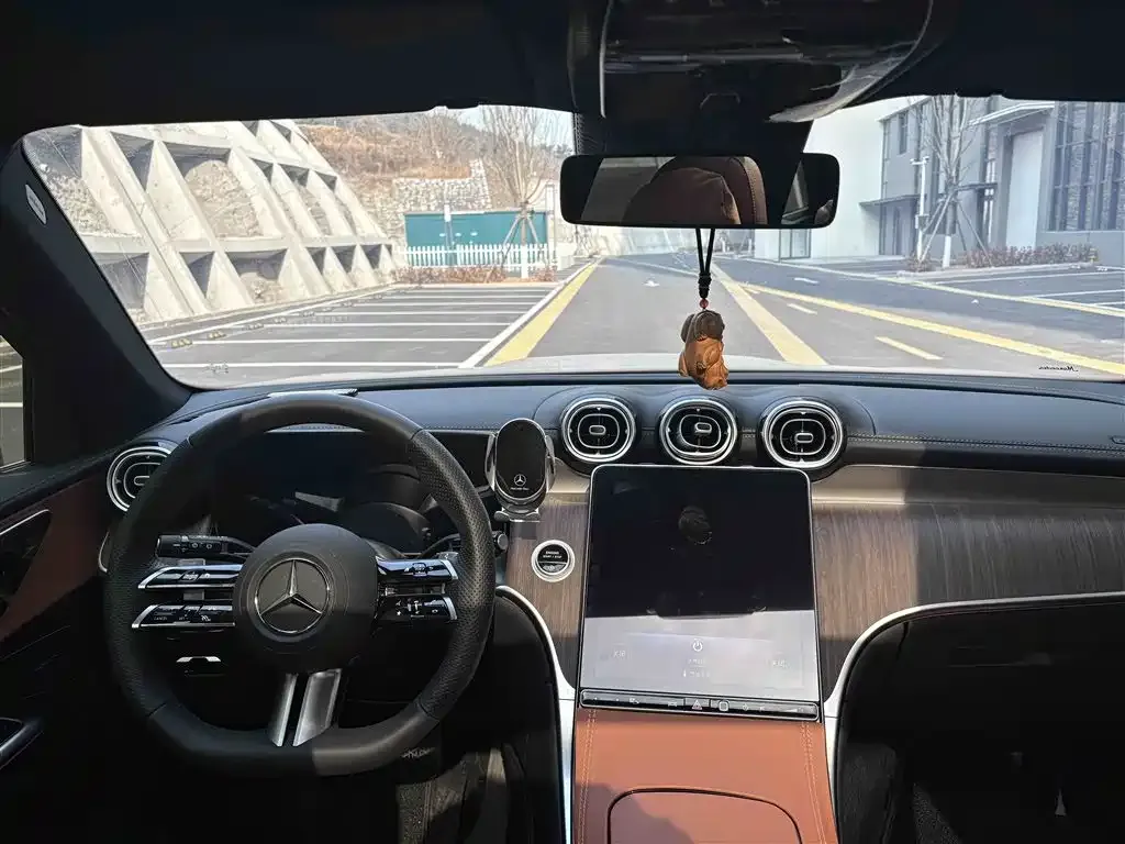 Mercedes-Benz GLC 2025 из CN, фото 2