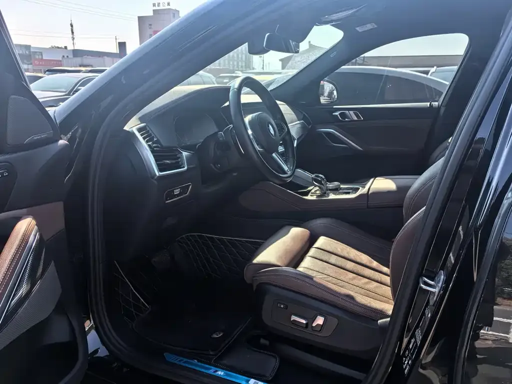 BMW X6 2022 из CN, фото 2
