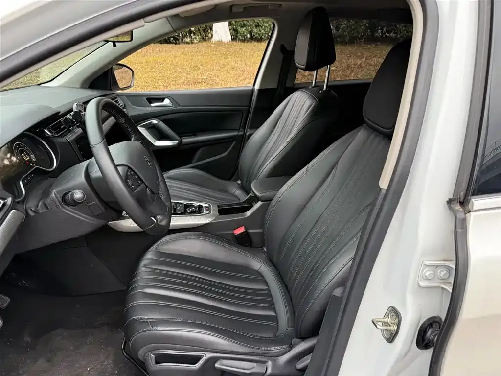 Peugeot 408 2024 из CN, фото 5