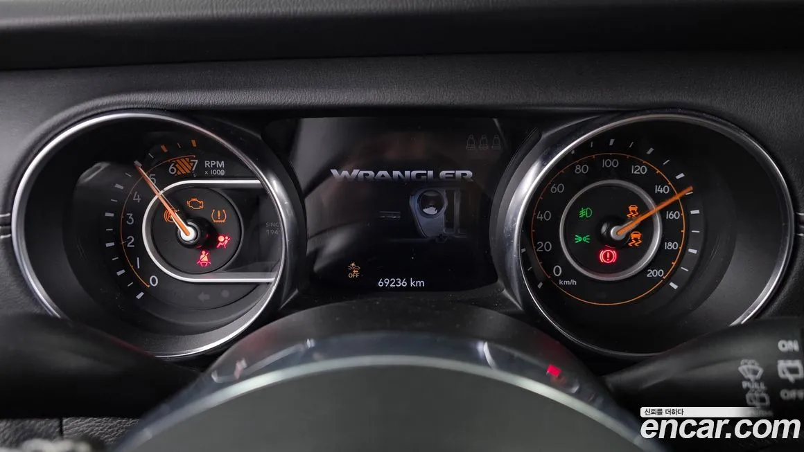 Jeep Wrangler 2022 из KR, фото 5
