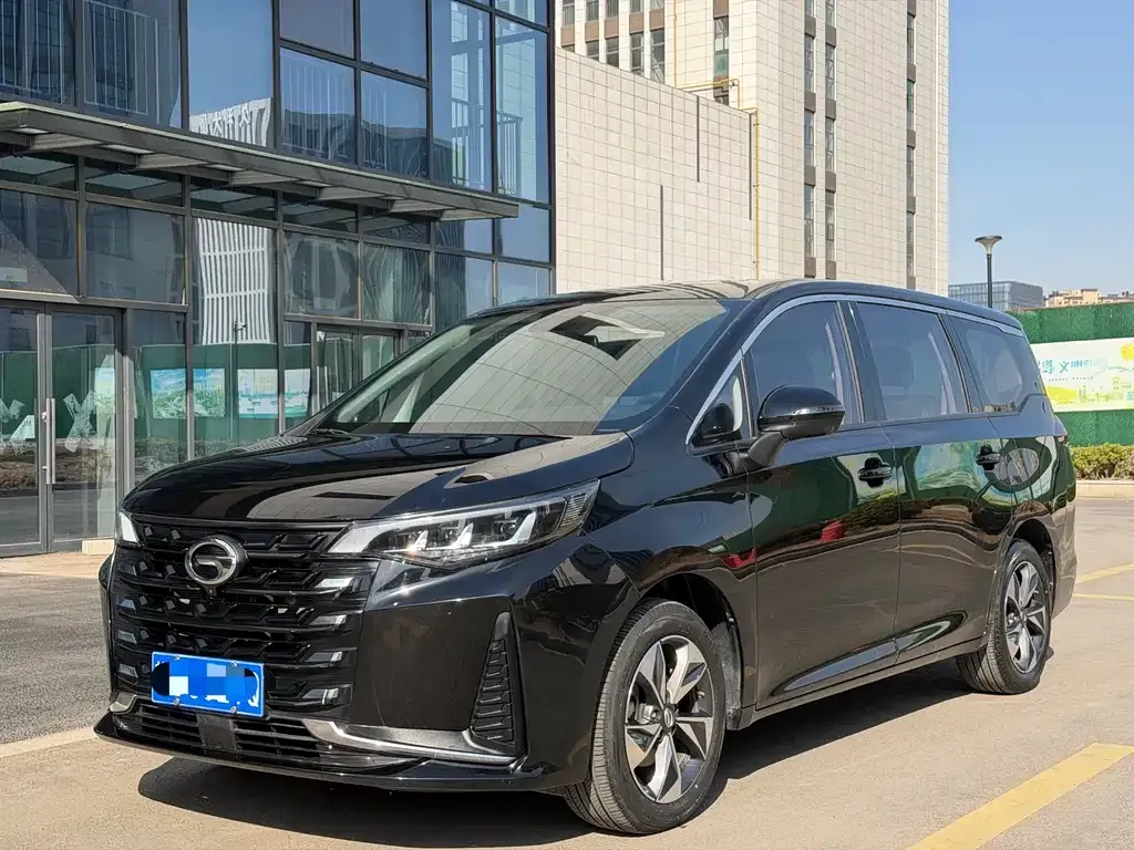 GAC Motor Trumpchi M6 — фото 1