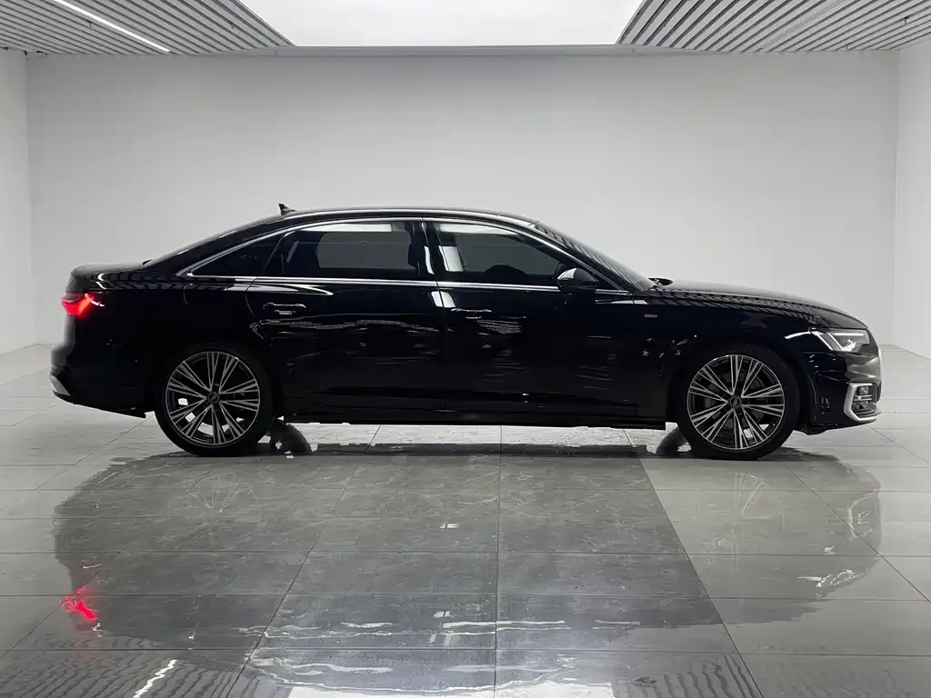 Audi A6L 2025 из CN, фото 9