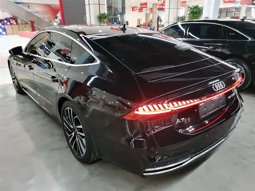 Audi A7 — фото 5