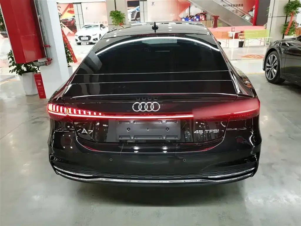 Audi A7 — фото 9