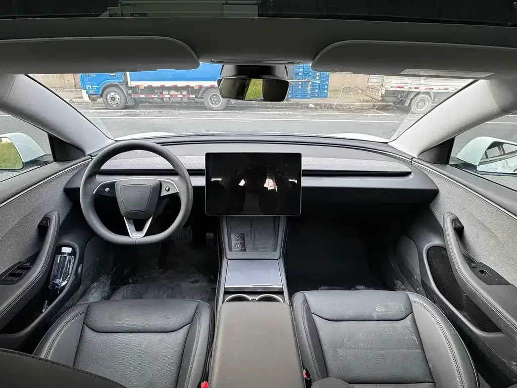 Tesla Model 3 2025 из CN, фото 6