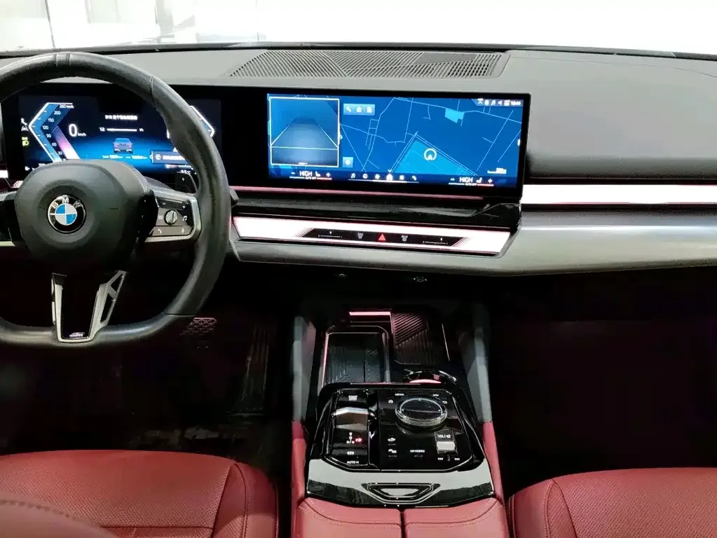 BMW 5 Series 2025 из CN, фото 3