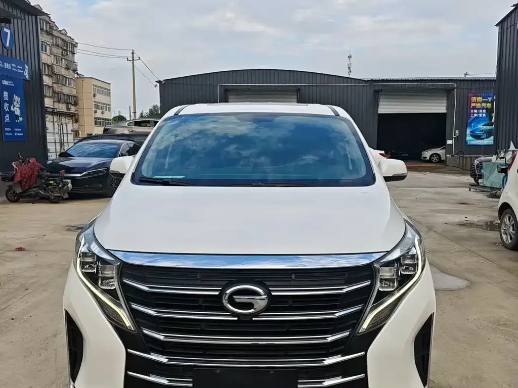 GAC Motor Trumpchi M8 — фото 1