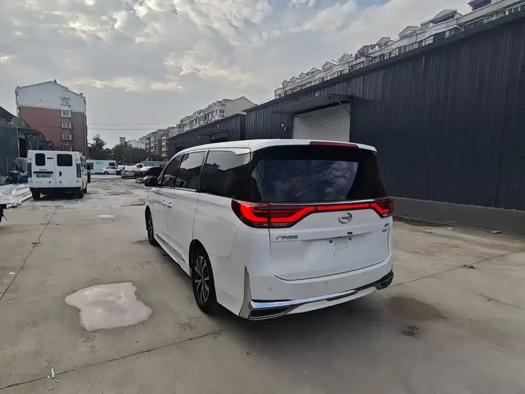 GAC Motor Trumpchi M8 — фото 8