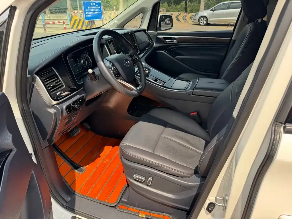 GAC Motor Trumpchi M8 — фото 2