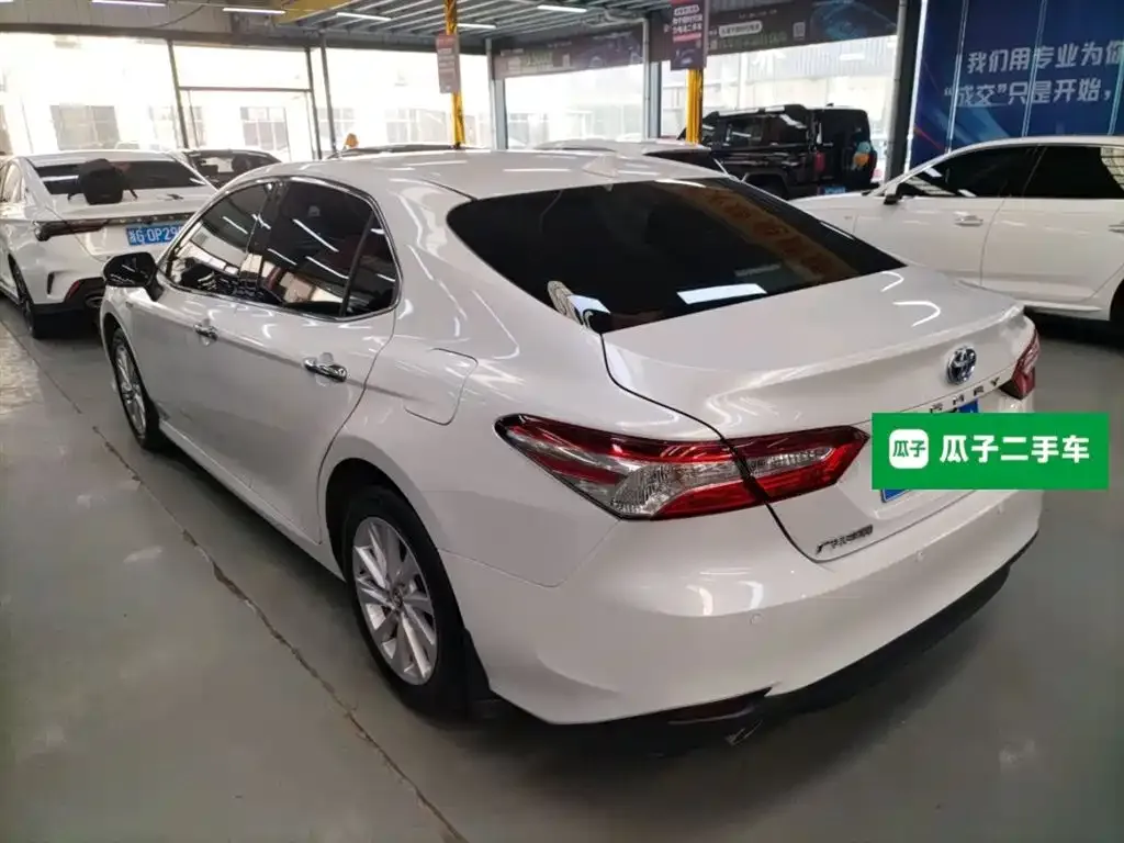 Toyota Camry 2024 из CN, фото 2