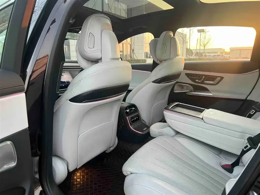 Mercedes-Benz E-Class 2024 из CN, фото 2