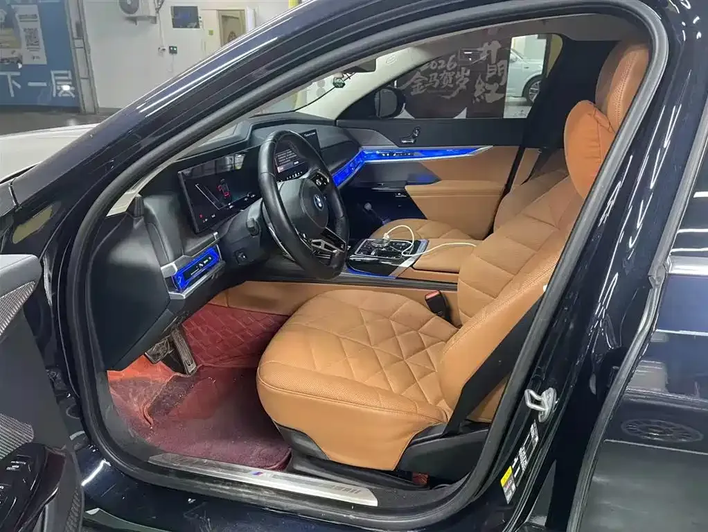 BMW i7 2023 из CN, фото 7