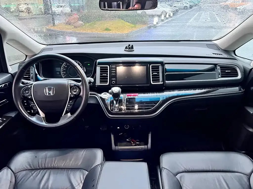 Honda Elysion 2021 из CN, фото 6