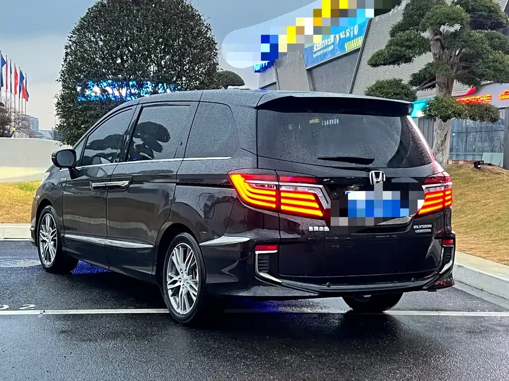 Honda Elysion 2021 из CN, фото 5