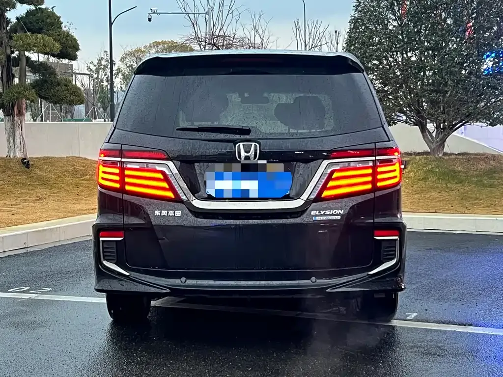 Honda Elysion 2021 из CN, фото 2