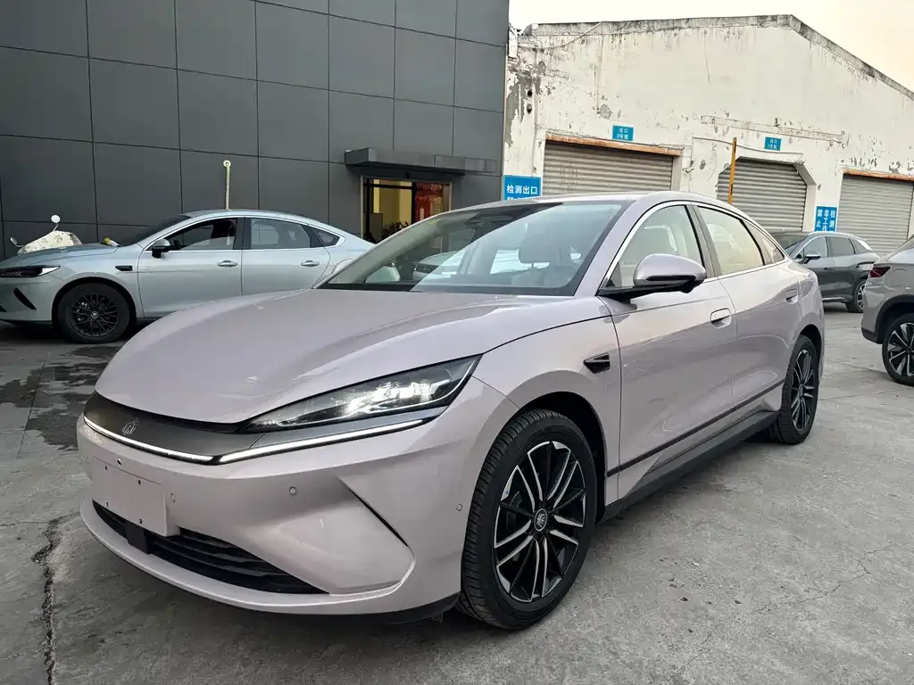 BYD Qin L 2025 из CN, фото 1
