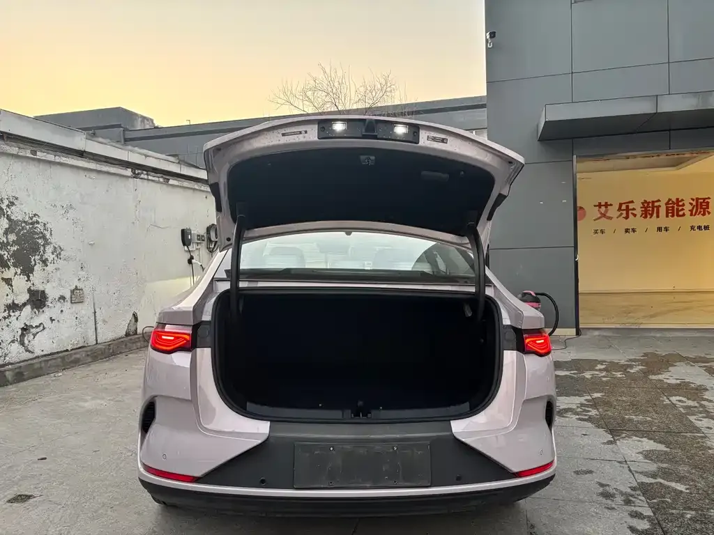 BYD Qin L 2025 из CN, фото 2
