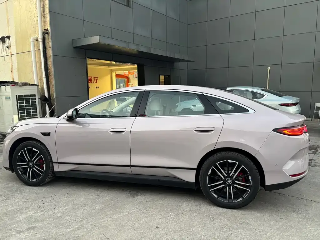 BYD Qin L 2025 из CN, фото 10